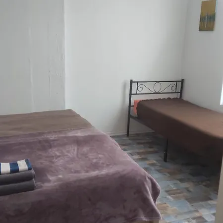 Familienappartement In Zentrum Schwerins Apartment *